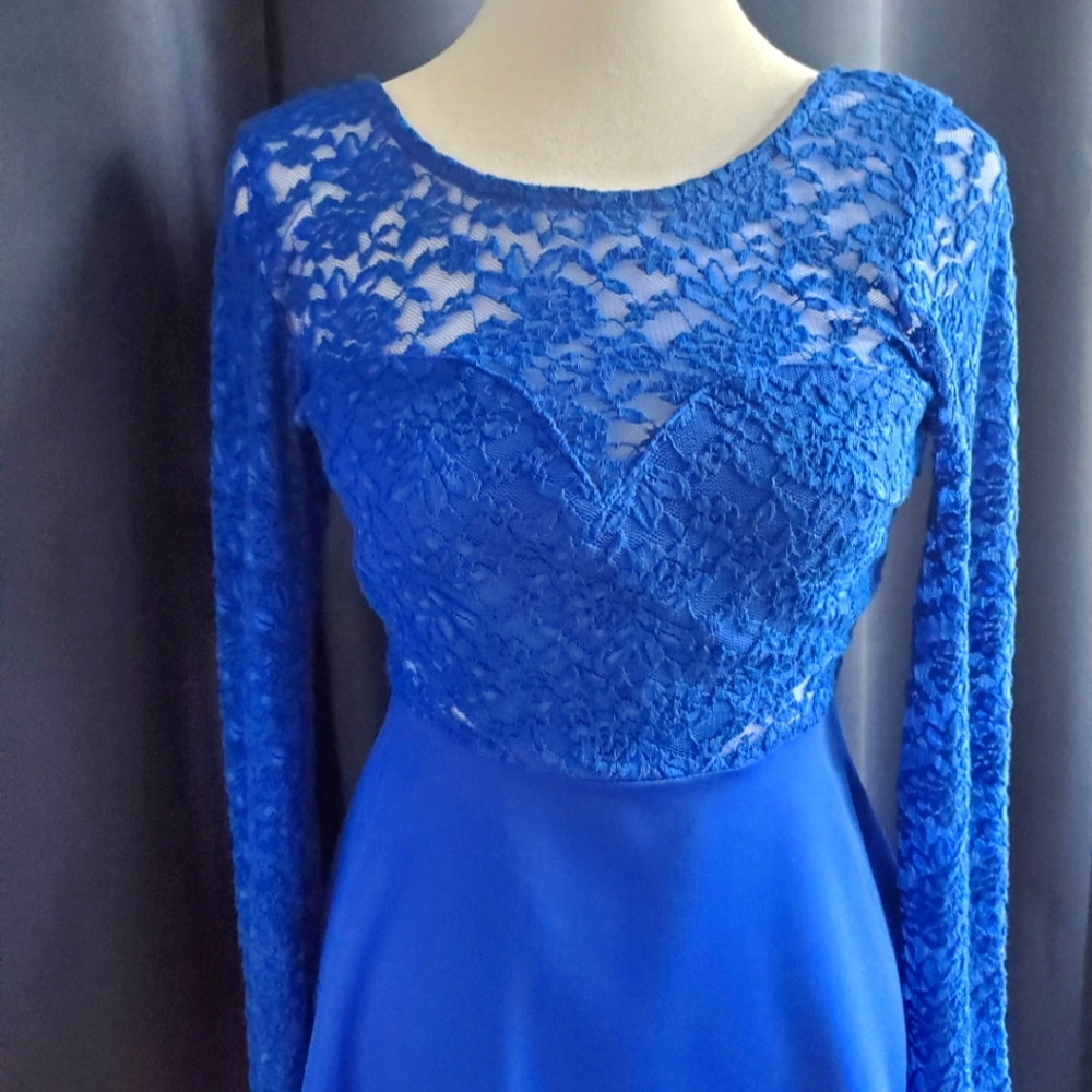 XENIA Boutique Blue Lace Dress